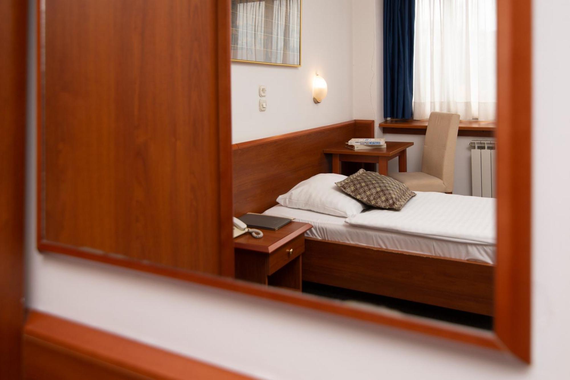 Hotel Neboder Rijeka Zimmer foto