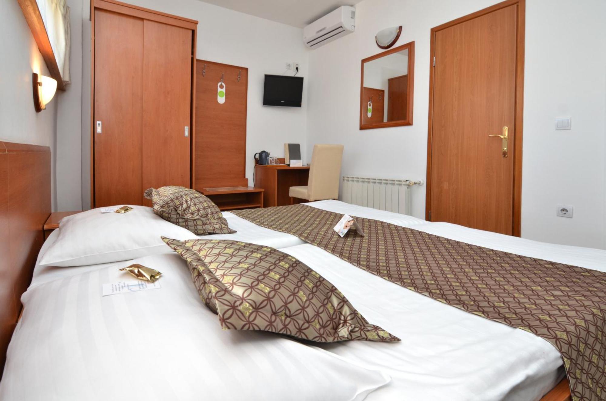 Hotel Neboder Rijeka Zimmer foto